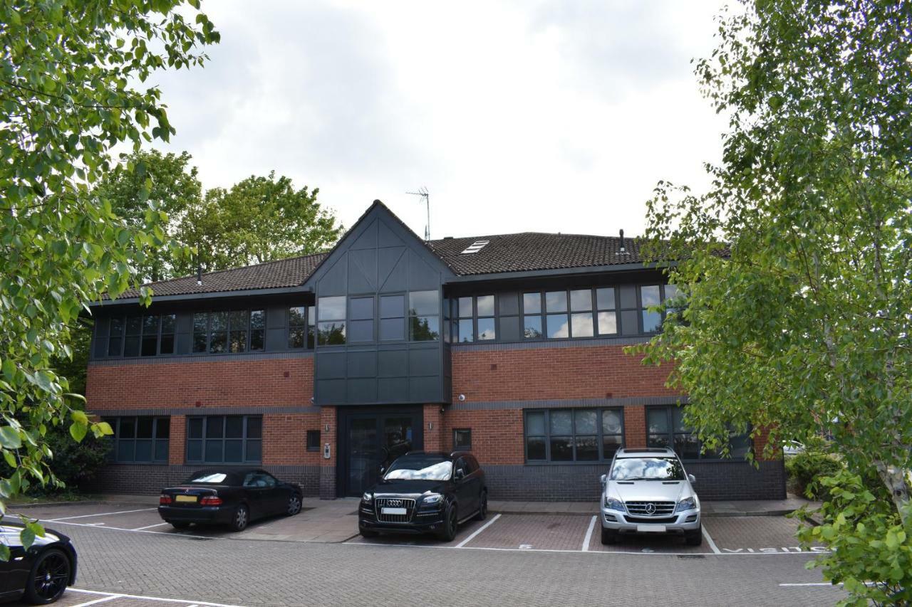 Watford Apartments Century House, Self Contained Units Watford (Hertfordshire) Exterior photo